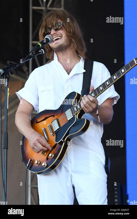 joe keery music.